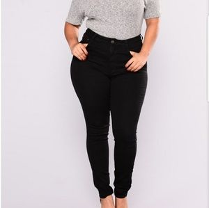Black high-waisted skinny jeans